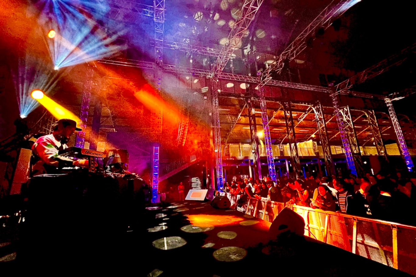 Hangar Y - Night FG (Meudon)